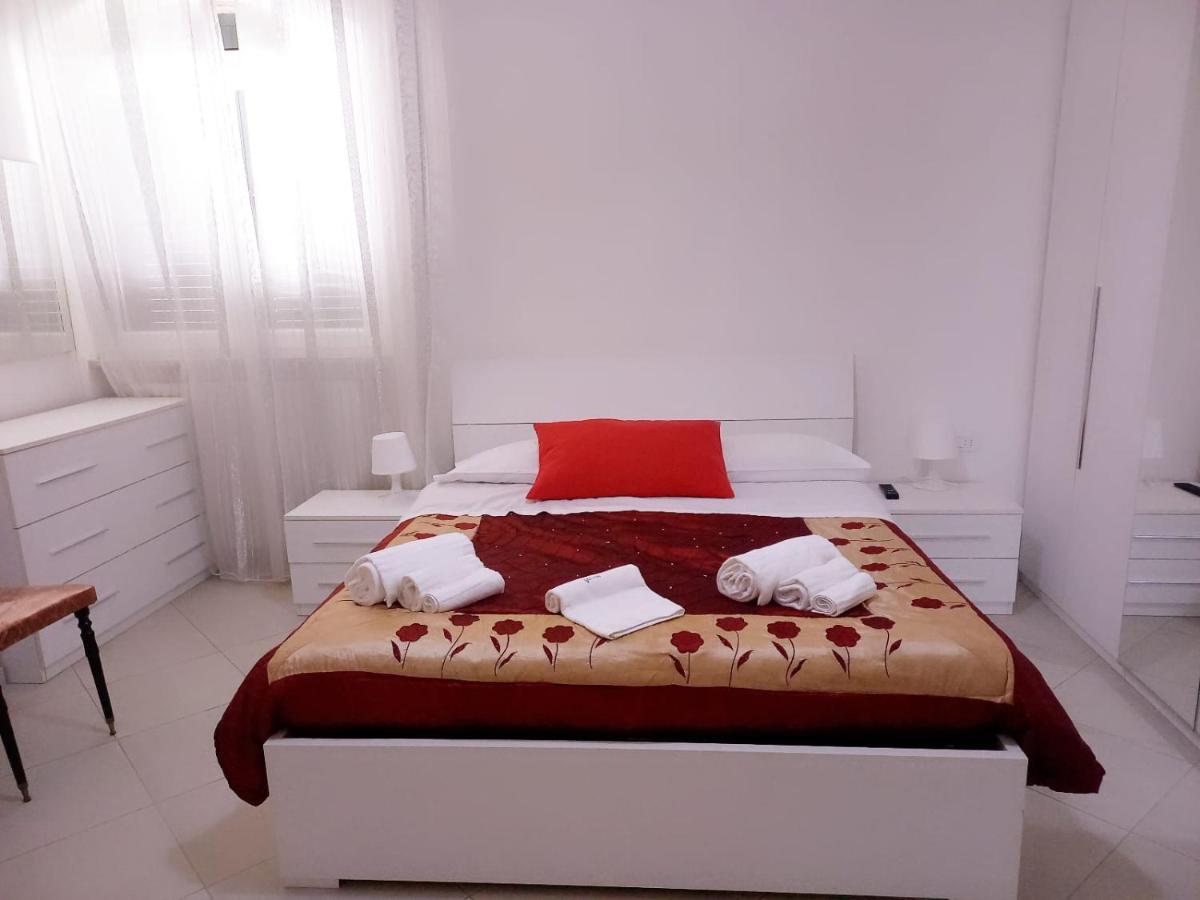Casa Eraldo Hotel Castellaccia ภายนอก รูปภาพ