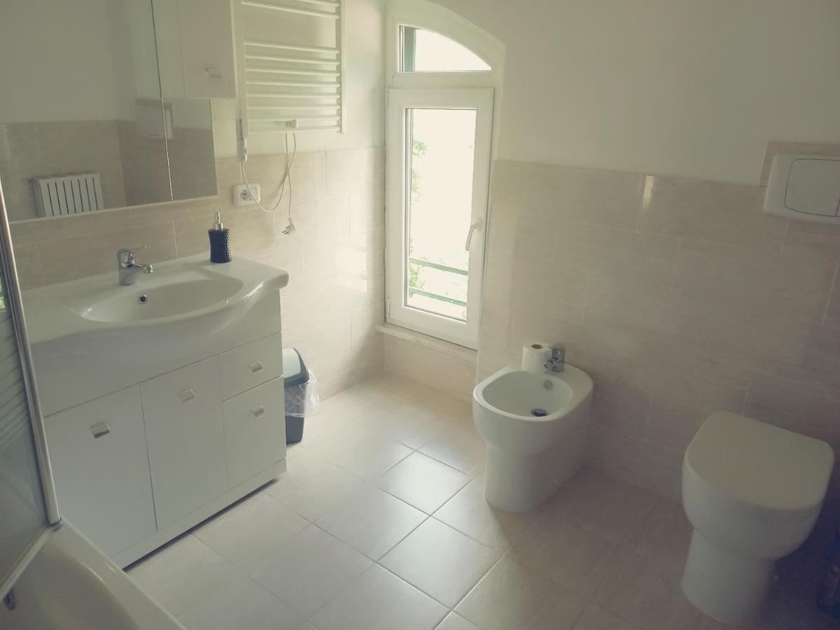 Casa Eraldo Hotel Castellaccia ภายนอก รูปภาพ